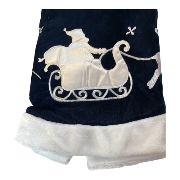 At Home New Blue Velvet White Santa's Sleigh Reindeer Tree Skirt 48" Diameter - Picture 2 of 5